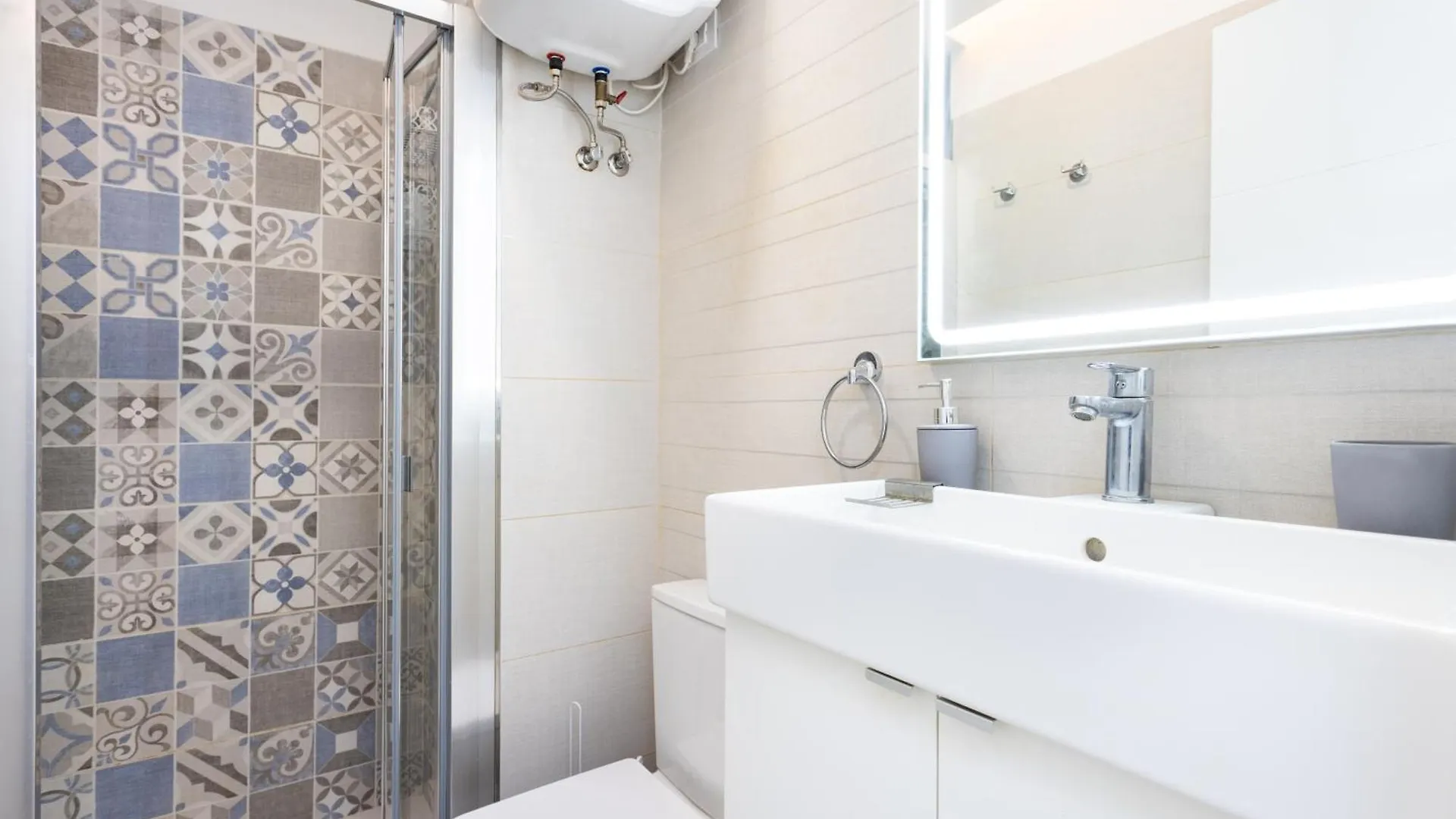 Home2Book Comfy Apartment Las Galletas Beach 0*,  Spanien